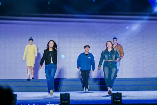 /Users/sabrina/Desktop/三亿体育_三亿(中国)一站式服务官方网站举办2023年迎新晚会/图17.《最美表演》/图2.jpg图2