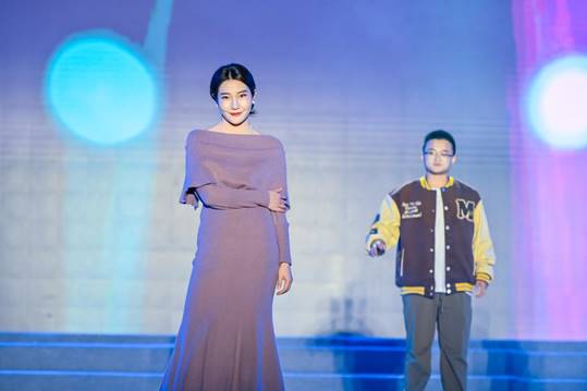 /Users/sabrina/Desktop/三亿体育_三亿(中国)一站式服务官方网站举办2023年迎新晚会/图17.《最美表演》/图1.jpg图1