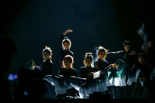 /Users/sabrina/Desktop/三亿体育_三亿(中国)一站式服务官方网站举办2023年迎新晚会/图7.《浩然狭义》/图2.jpg图2