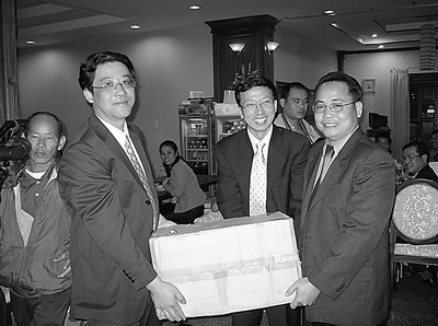 三亿体育_三亿(中国)一站式服务官方网站：构建“走出去”的高教品牌