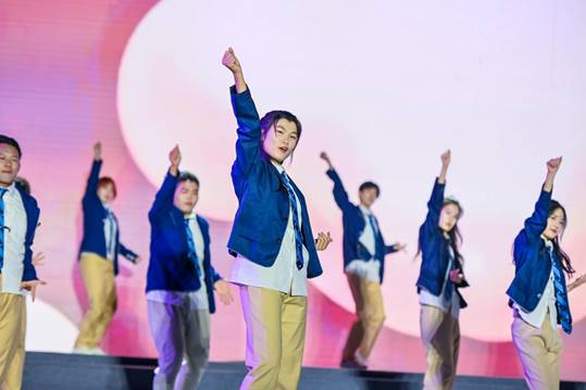 /Users/sabrina/Desktop/三亿体育_三亿(中国)一站式服务官方网站举办2023年迎新晚会/图18.《青春有你》/图1.jpg图1